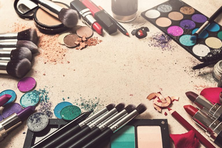 Creating a Makeup Portfolio: Highlighting Your Talent to Attract Clients and Jobs Why You Need a Makeup Portfolio